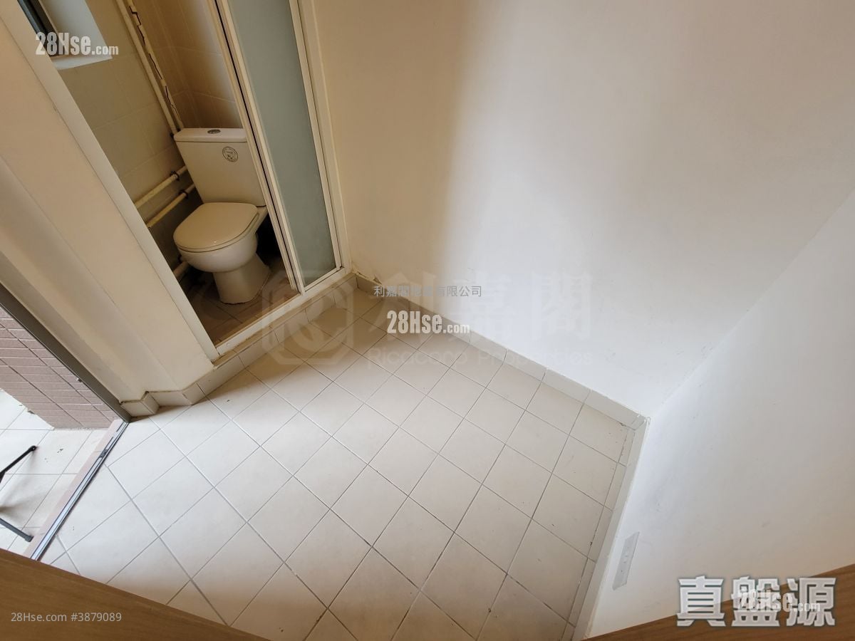 The Wings Sell 3 Bedrooms 874 ft²