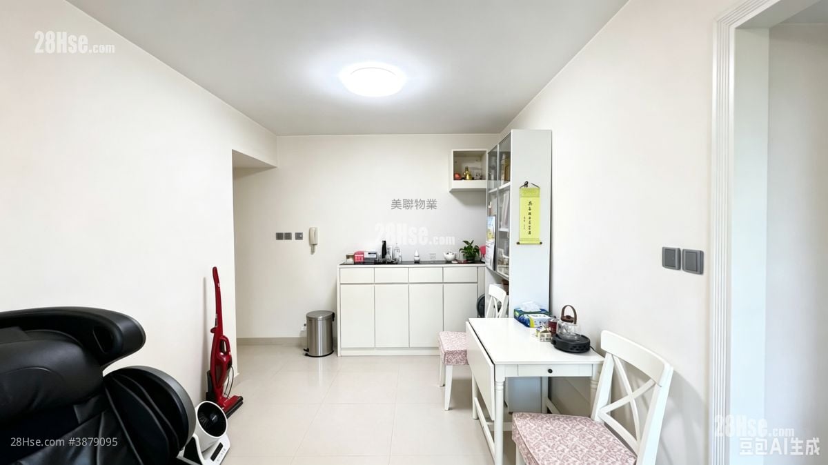 Choi Ming Court Sell 3 Bedrooms 650 ft²