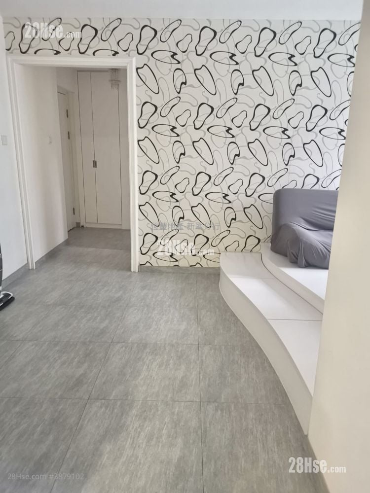 Yee Tsui Court Rental 2 Bedrooms , 1 Bathroom 483 ft²