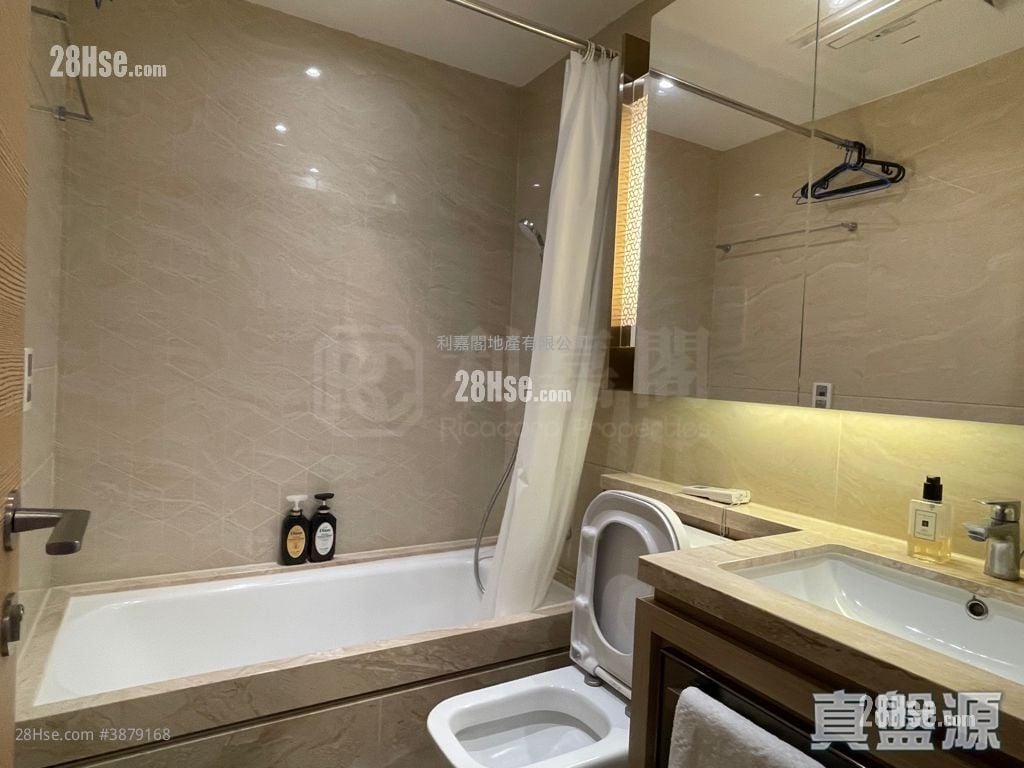Victoria Skye Sell 2 Bedrooms 504 ft²