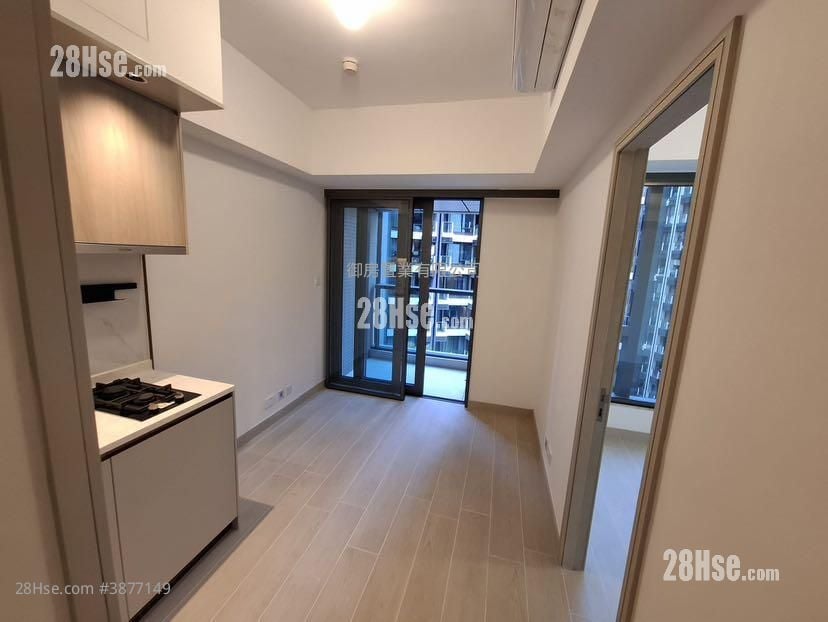 Gold Coast Bay Rental Studio , 2 Bathrooms 305 ft²