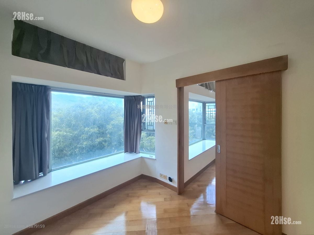 Coastal Skyline Rental 485 ft²