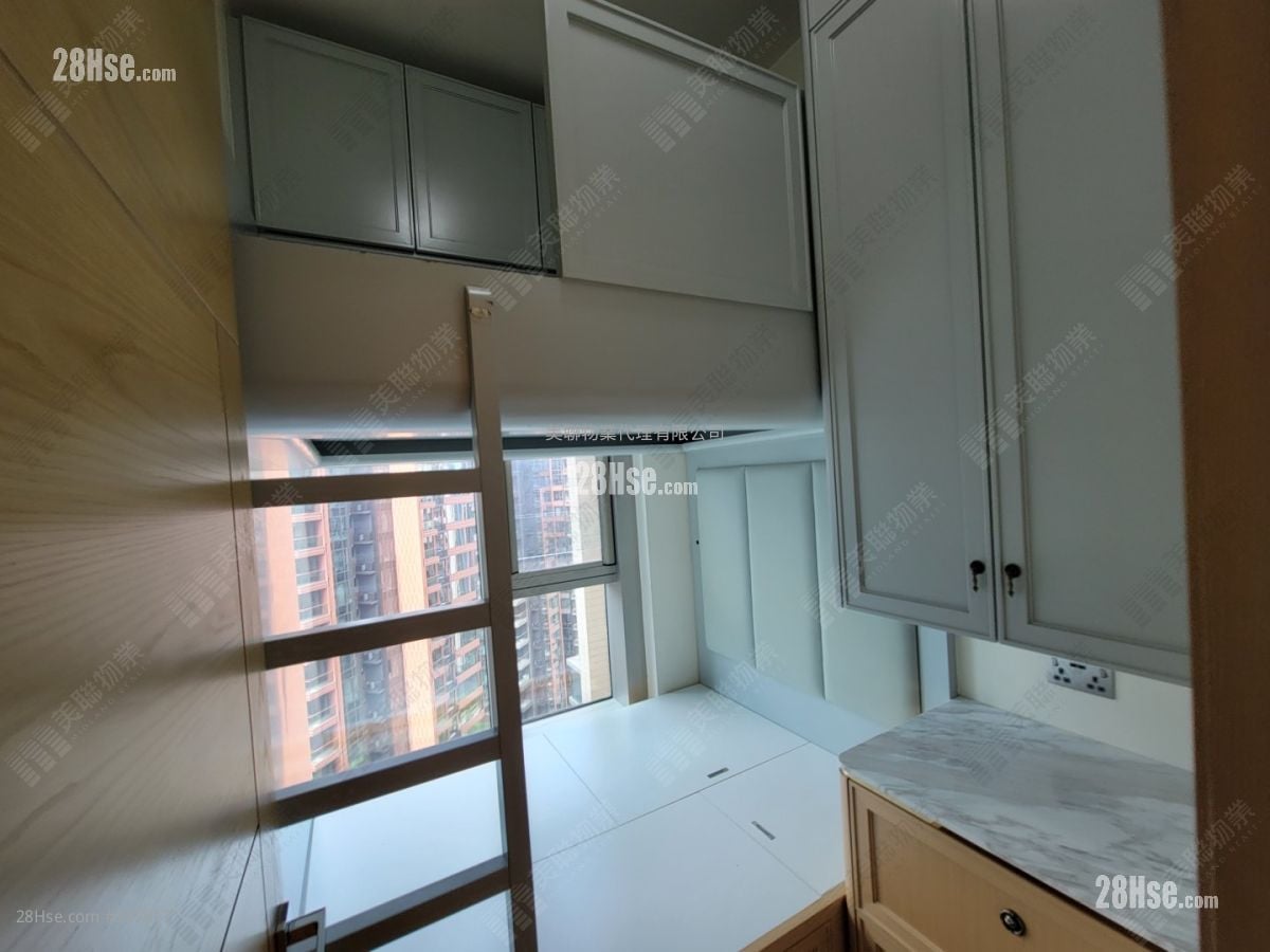 Mayfair By The Sea 8 Sell 3 Bedrooms , 2 Bathrooms 677 ft²