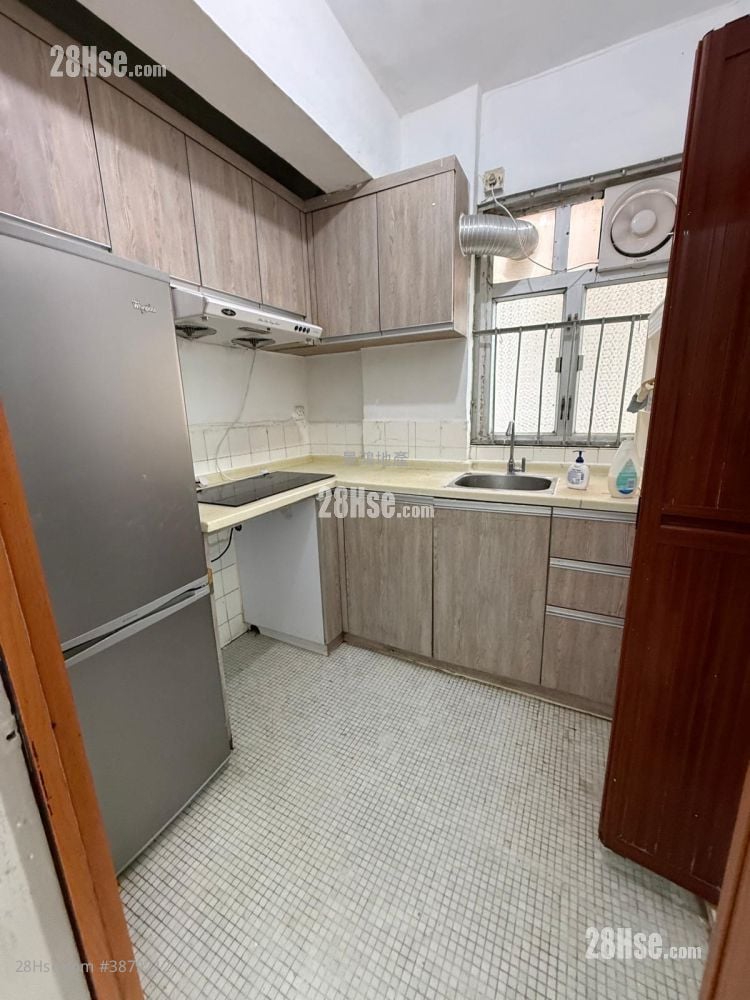 Man Ying Building Rental 2 Bedrooms , 1 Bathroom 395 ft²