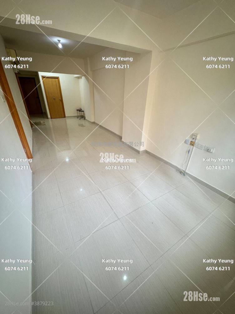 Man Wah Building Rental 3 Bedrooms , 1 Bathroom 710 ft²