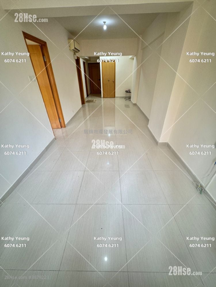 Man Wah Building Rental 3 Bedrooms , 1 Bathroom 710 ft²