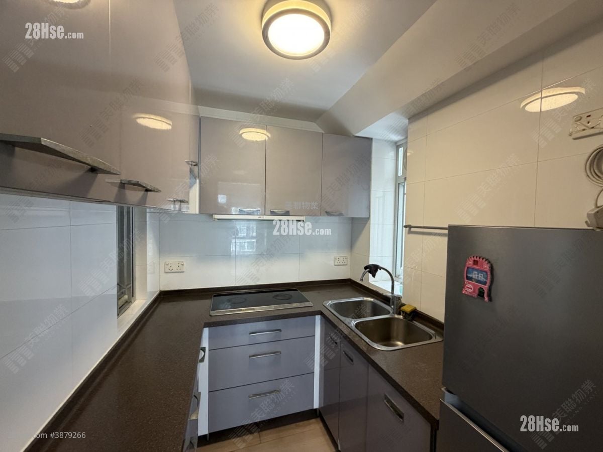 Nan Fung Sun Chuen Rental 3 Bedrooms , 1 Bathroom 570 ft²