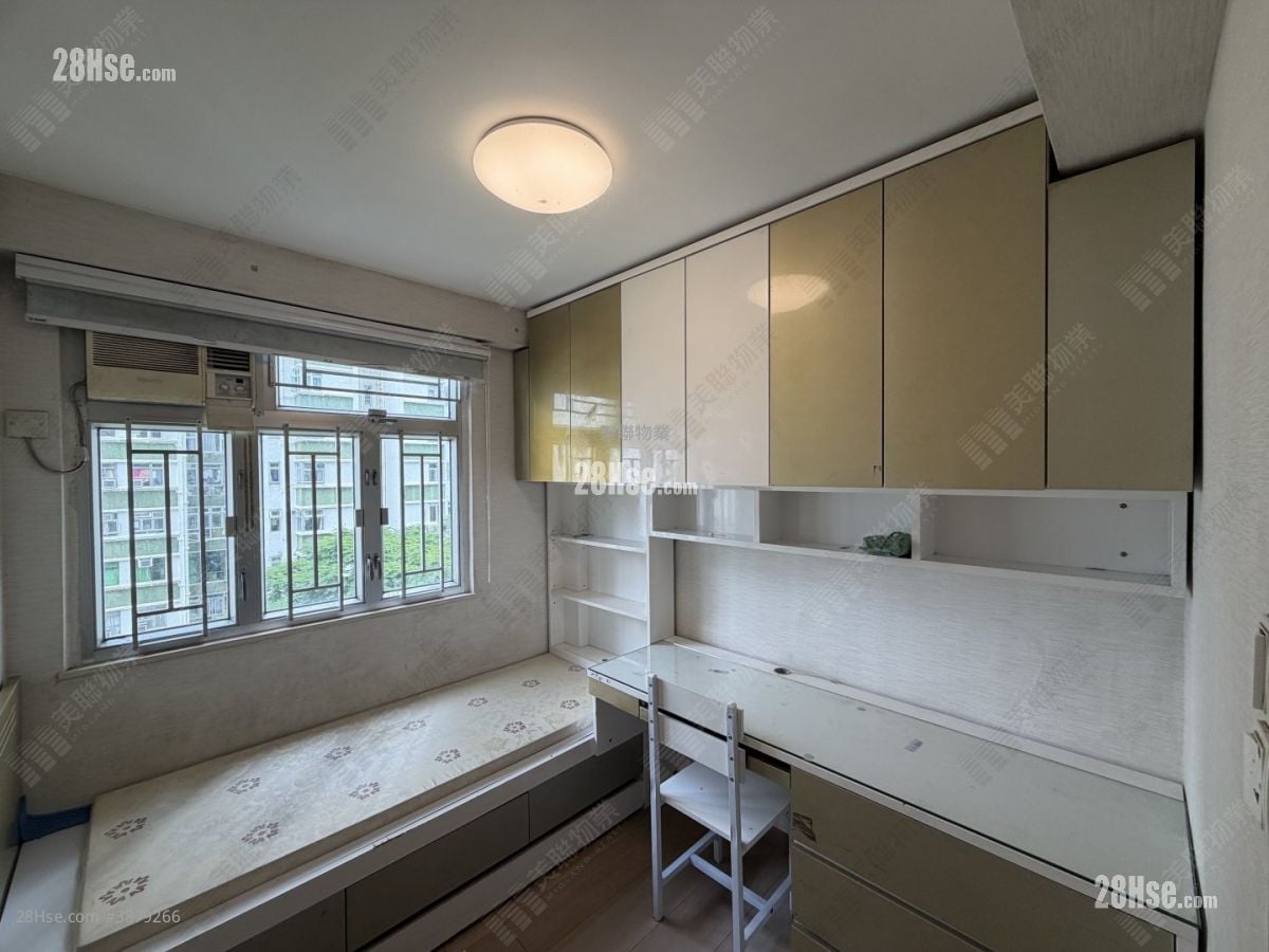 Nan Fung Sun Chuen Rental 3 Bedrooms , 1 Bathroom 570 ft²