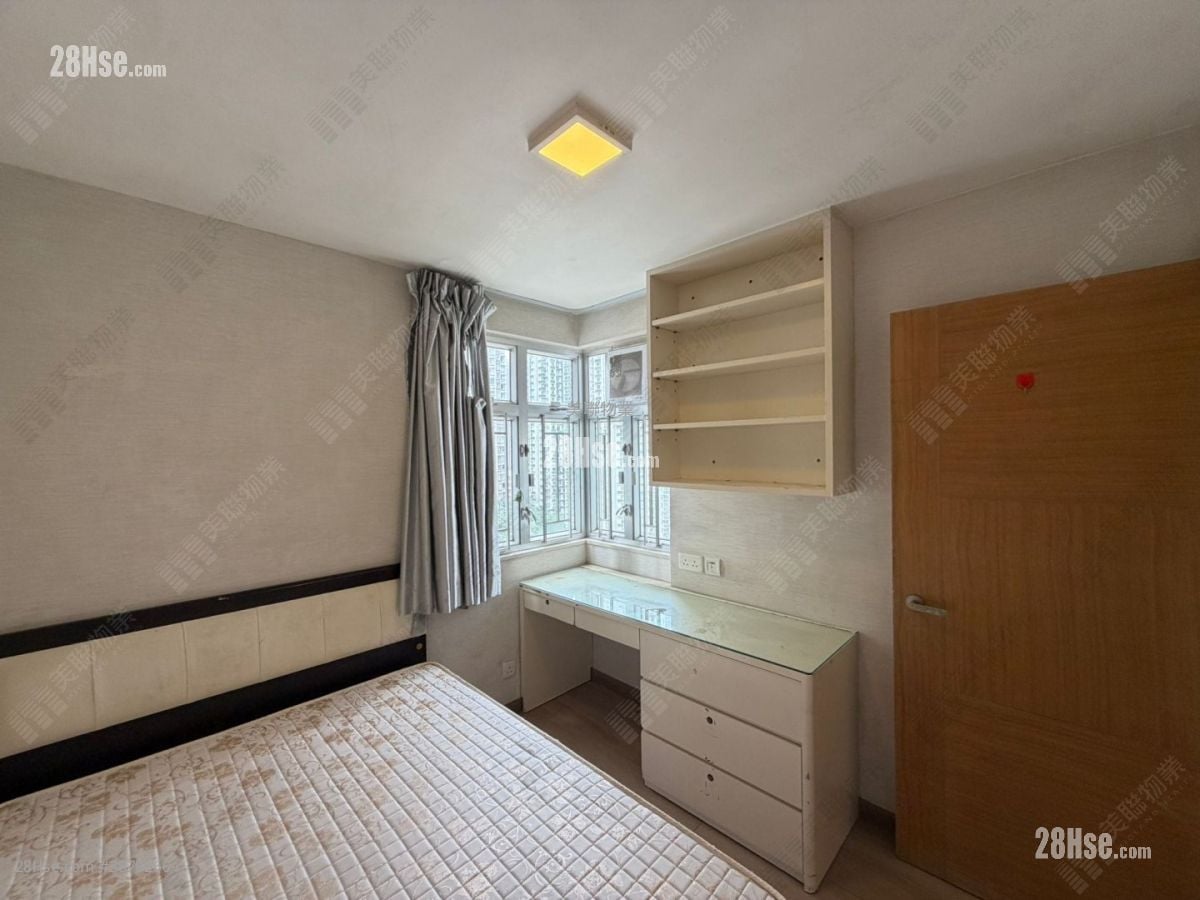 Nan Fung Sun Chuen Rental 3 Bedrooms , 1 Bathroom 570 ft²