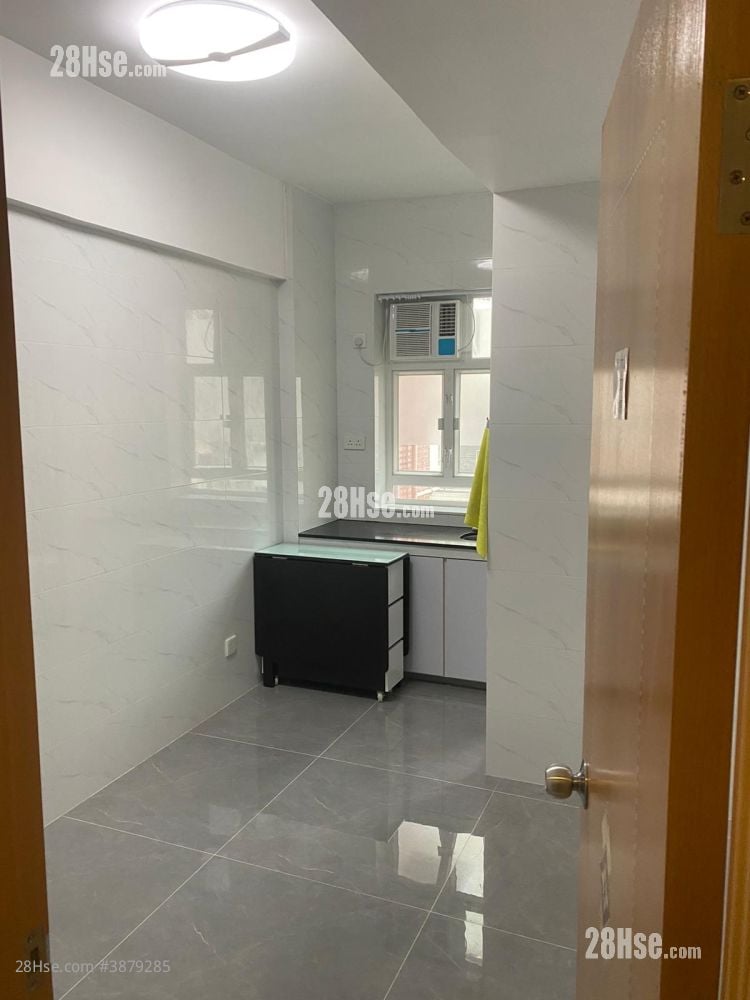 Wang Wah Mansion Rental 110 ft²