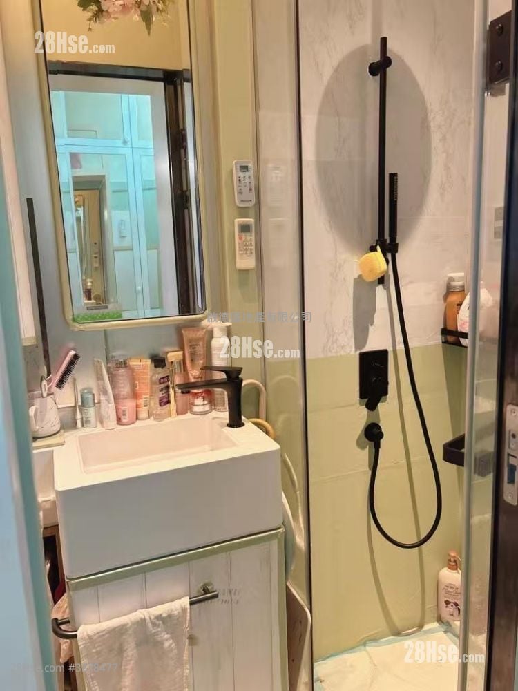 The Vantage Sell Studio , 1 Bathroom 196 ft²