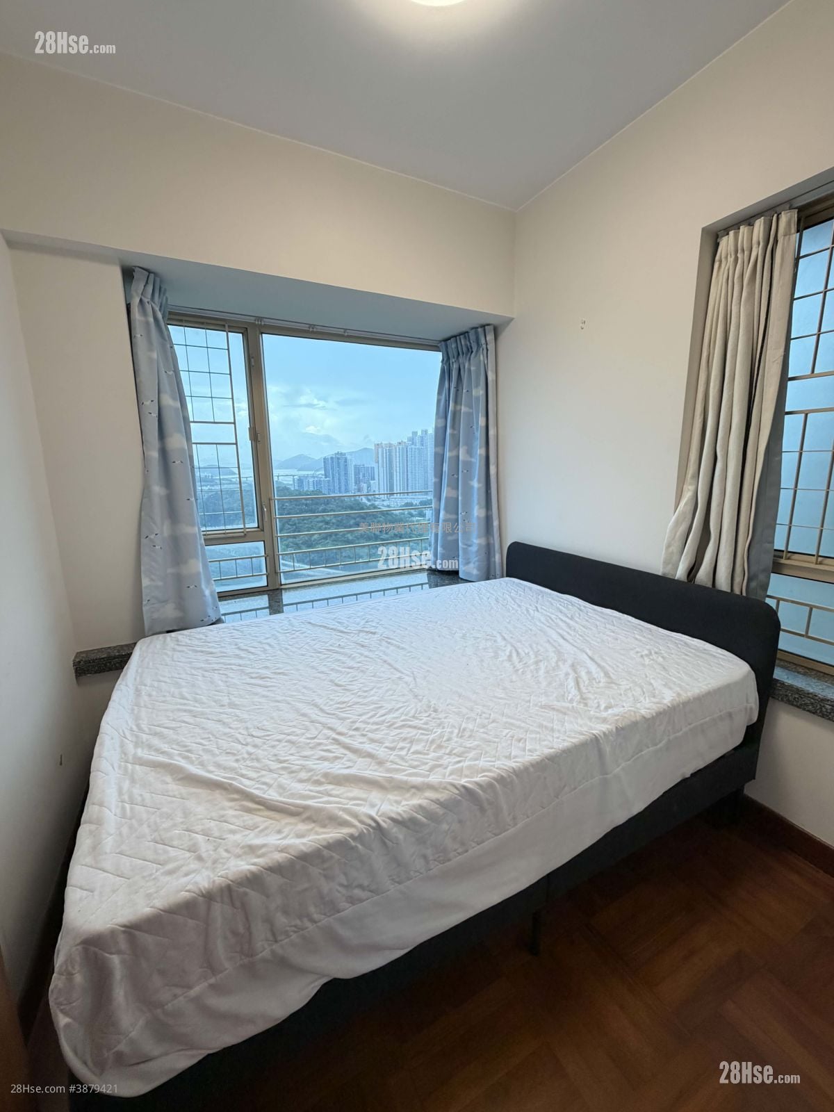 La Cite Noble Rental 2 Bedrooms , 1 Bathroom 436 ft²