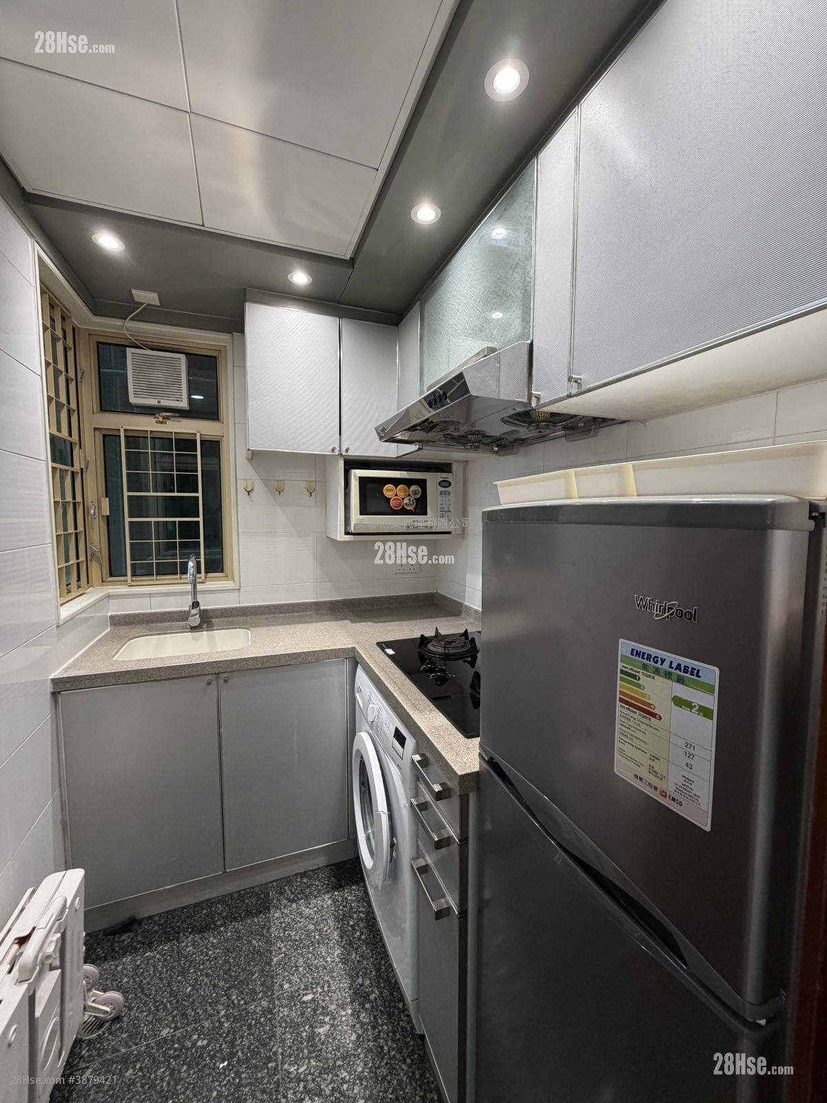 La Cite Noble Rental 2 Bedrooms , 1 Bathroom 436 ft²