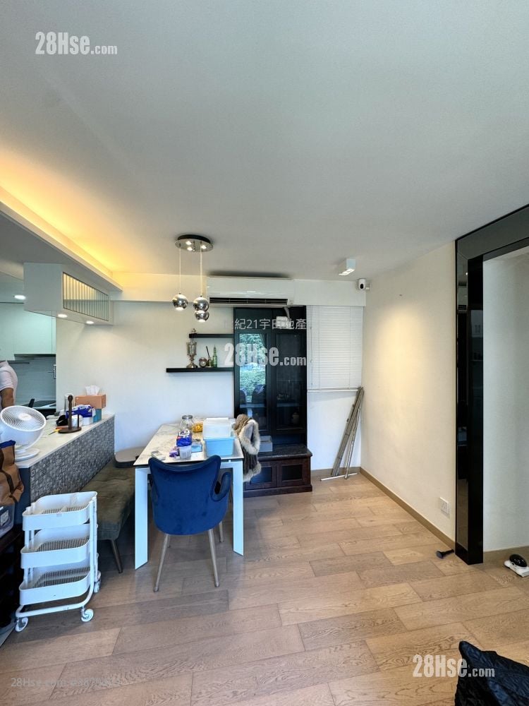 Serenity Park Sell 3 Bedrooms , 2 Bathrooms 679 ft²