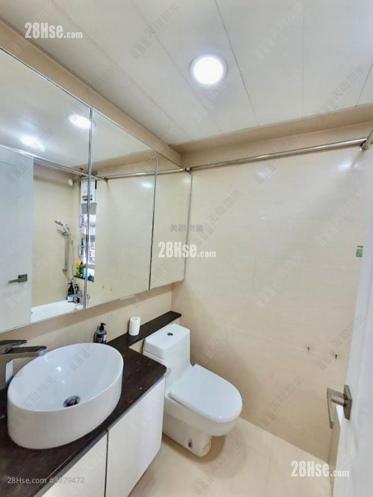Riviera Gardens Sell 3 Bedrooms , 2 Bathrooms 647 ft²
