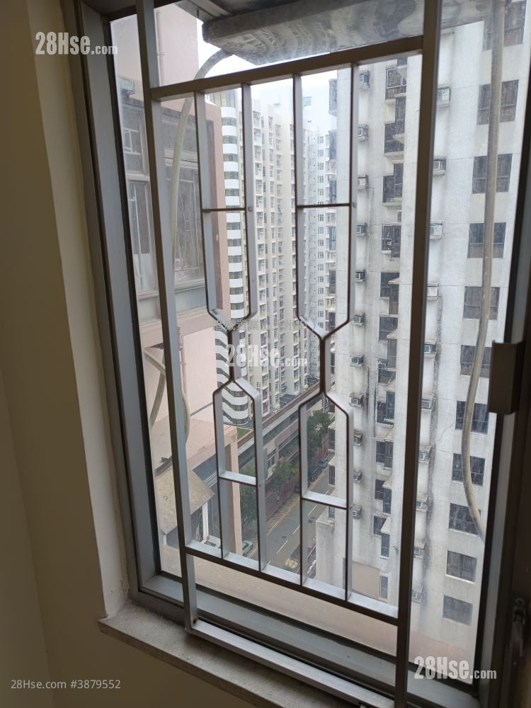 Cheung Fai Building Rental 2 Bedrooms 236 ft²