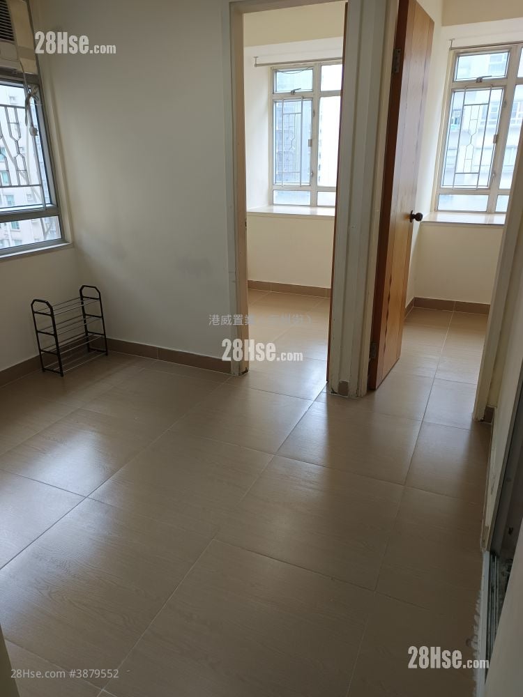 Cheung Fai Building Rental 2 Bedrooms 236 ft²