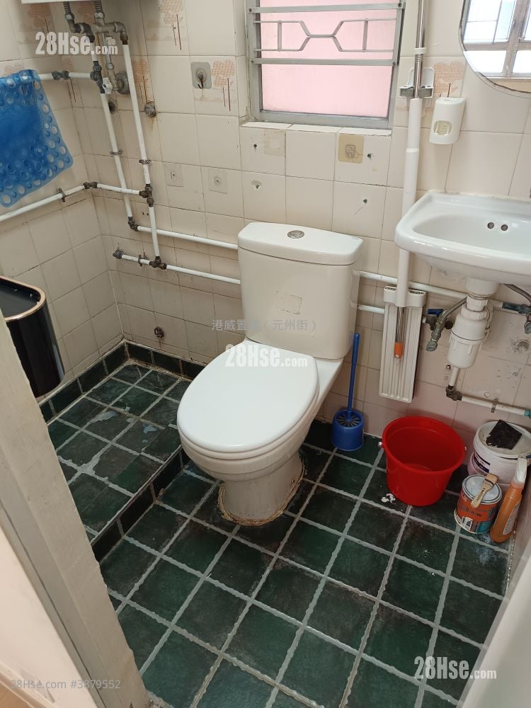Cheung Fai Building Rental 2 Bedrooms 236 ft²