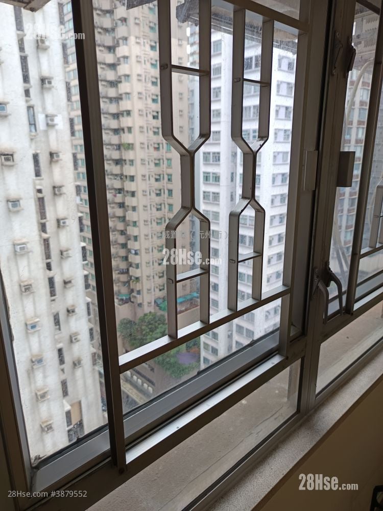 Cheung Fai Building Rental 2 Bedrooms 236 ft²