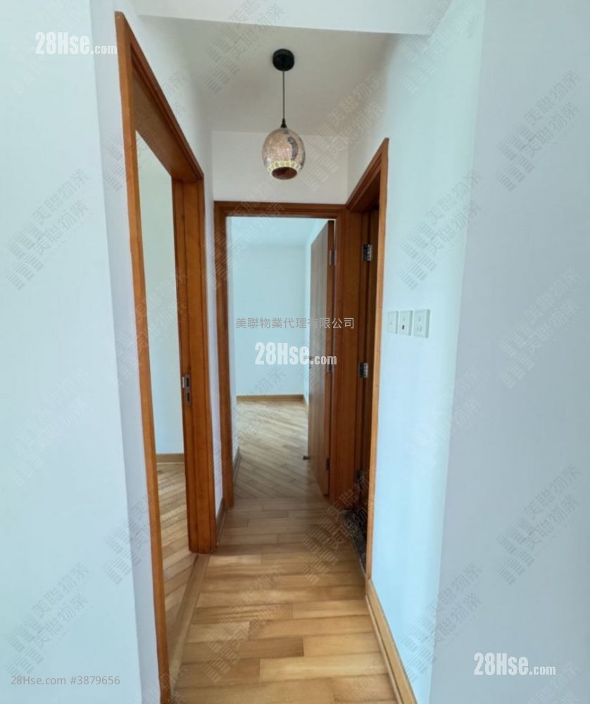 Park Central Sell 2 Bedrooms , 1 Bathroom 465 ft²