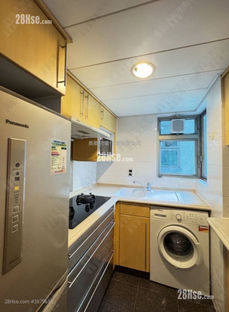 Park Central Sell 2 Bedrooms , 1 Bathroom 465 ft²