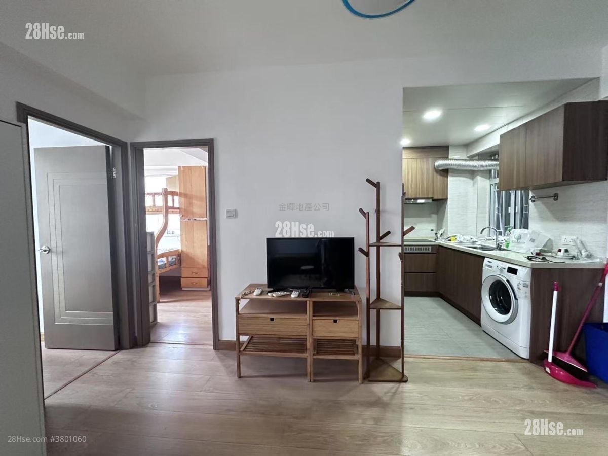 Tak Yan Mansion Rental 2 Bedrooms , 1 Bathroom 560 ft²