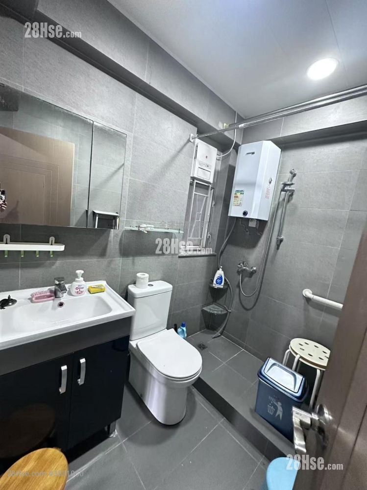 Tak Yan Mansion Rental 2 Bedrooms , 1 Bathroom 560 ft²