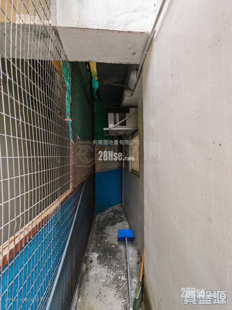 Ho King Building Sell 1 Bedroom , 1 Bathroom 276 ft²