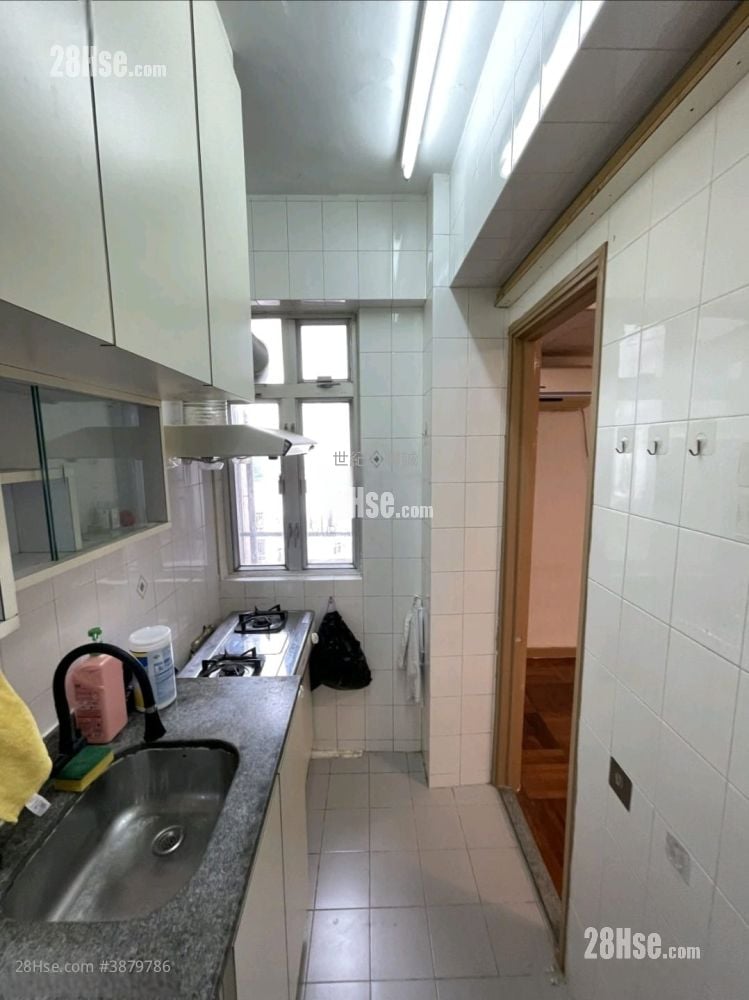 Hiu Wah Building Sell 2 Bedrooms , 1 Bathroom 441 ft²
