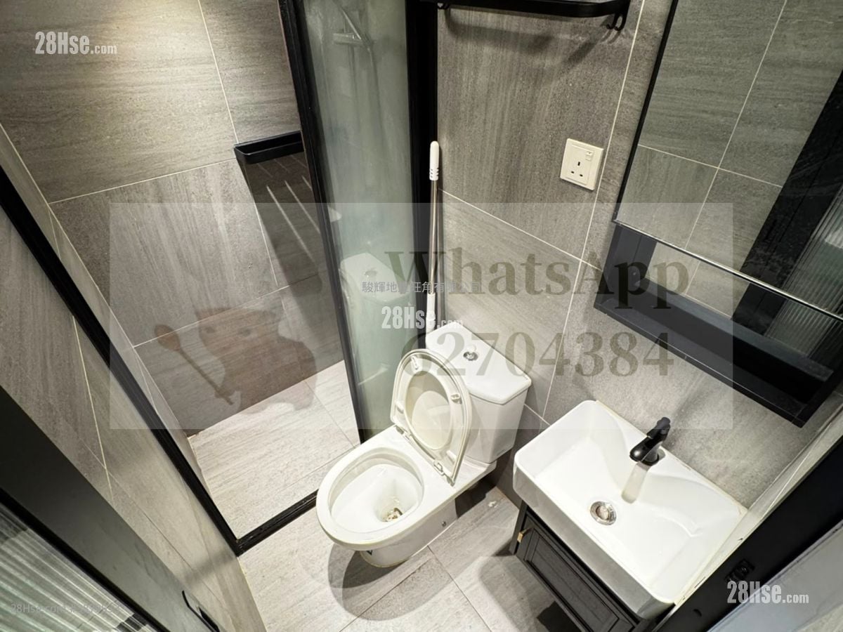 Windsor Mansion Rental 1 Bedroom , 1 Bathroom 170 ft²