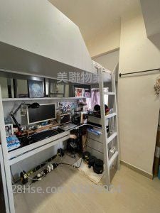 銀行大廈 售盤 4 房 , 2 浴室 365 平方呎