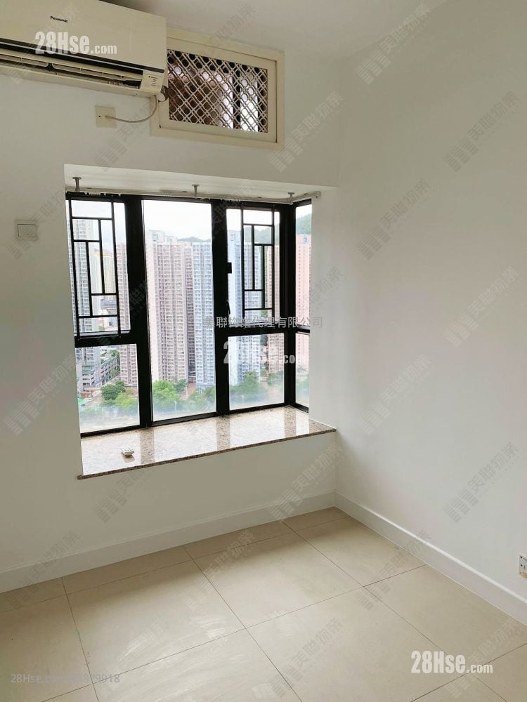 Nan Fung Plaza Sell 3 Bedrooms 806 ft²