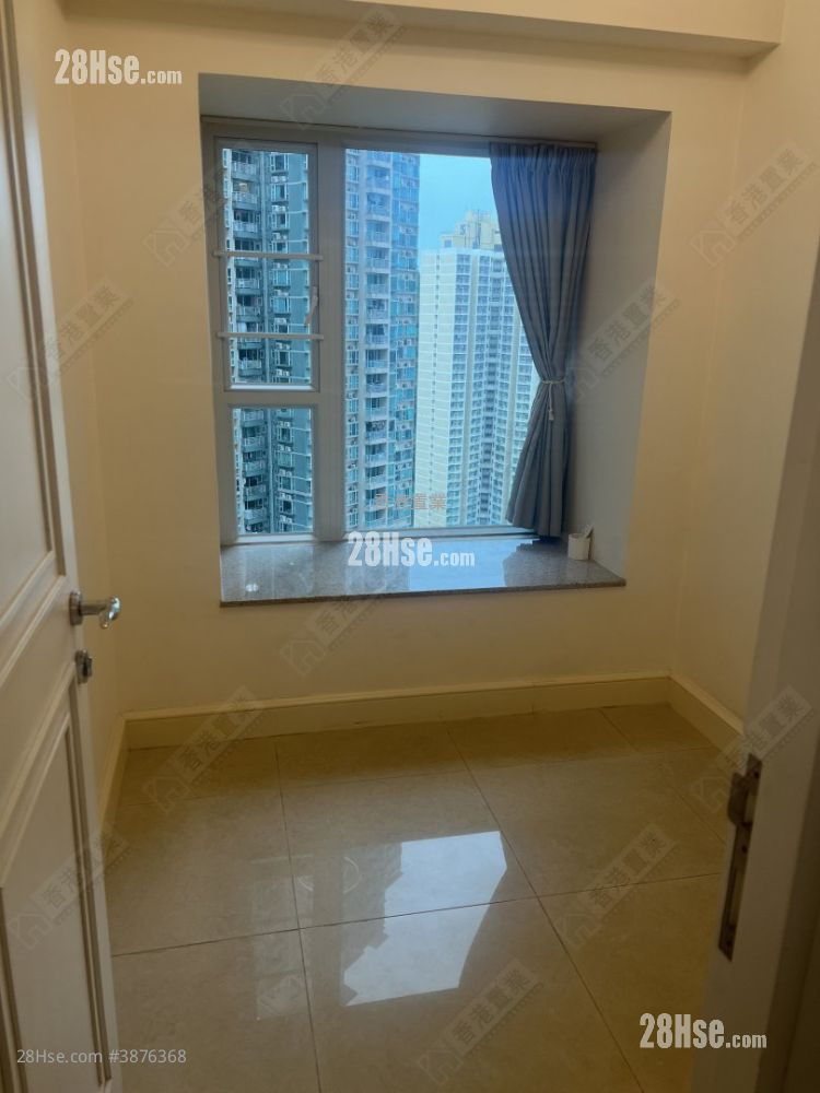 Metro Town Rental 2 Bedrooms , 1 Bathroom 487 ft²