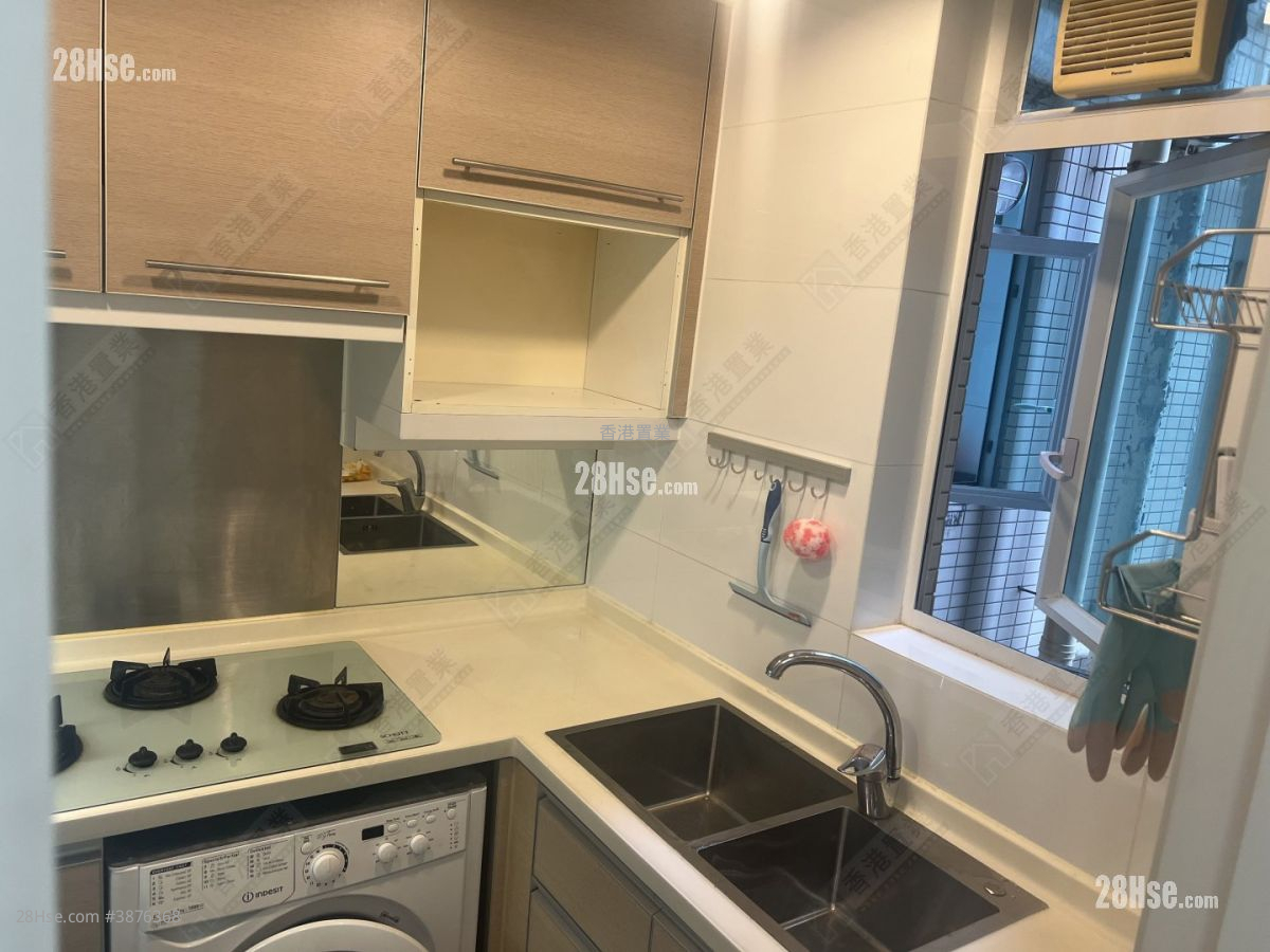 Metro Town Rental 2 Bedrooms , 1 Bathroom 487 ft²