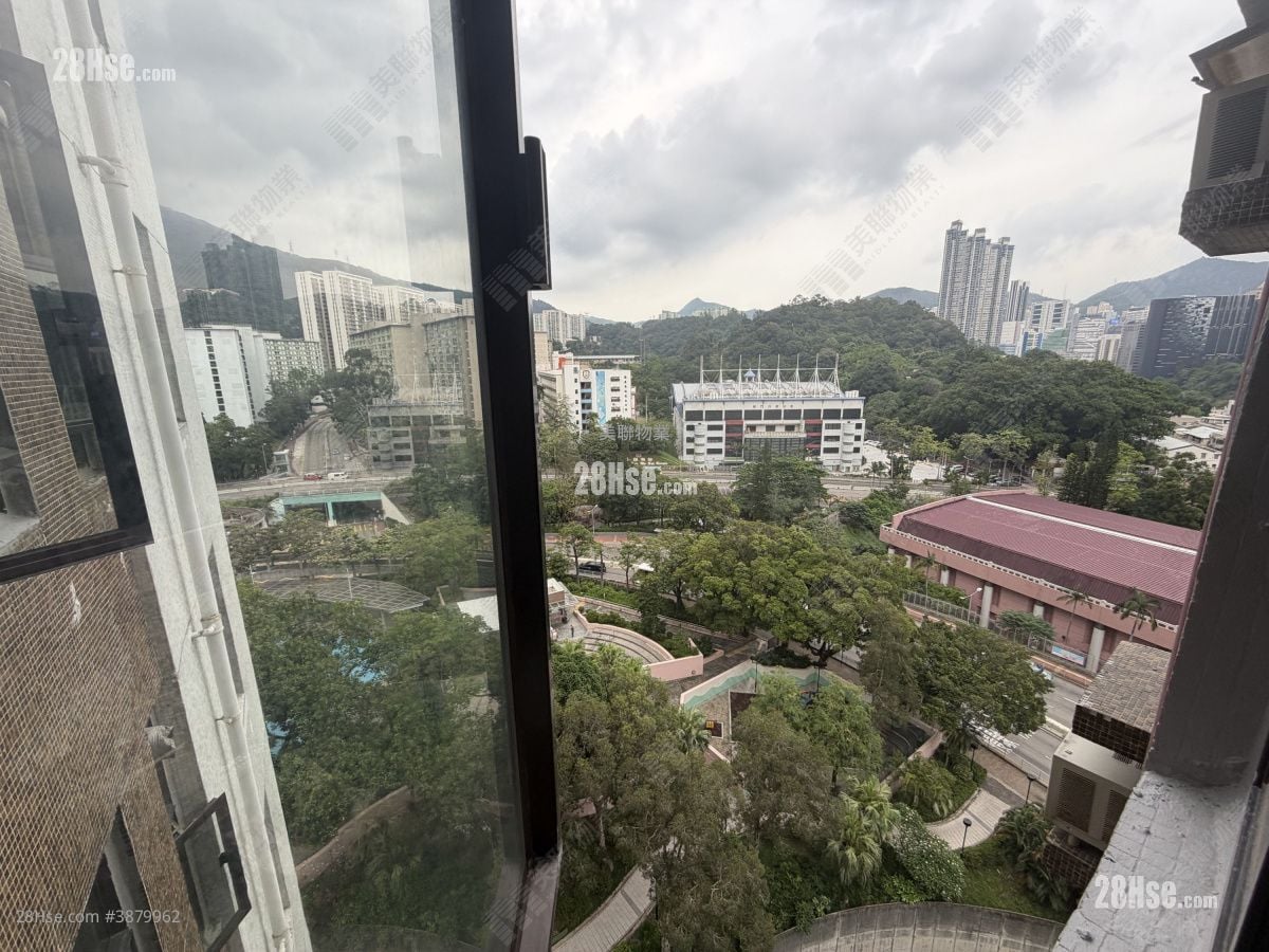Luk Yeung Sun Chuen Sell 2 Bedrooms , 1 Bathroom 451 ft²