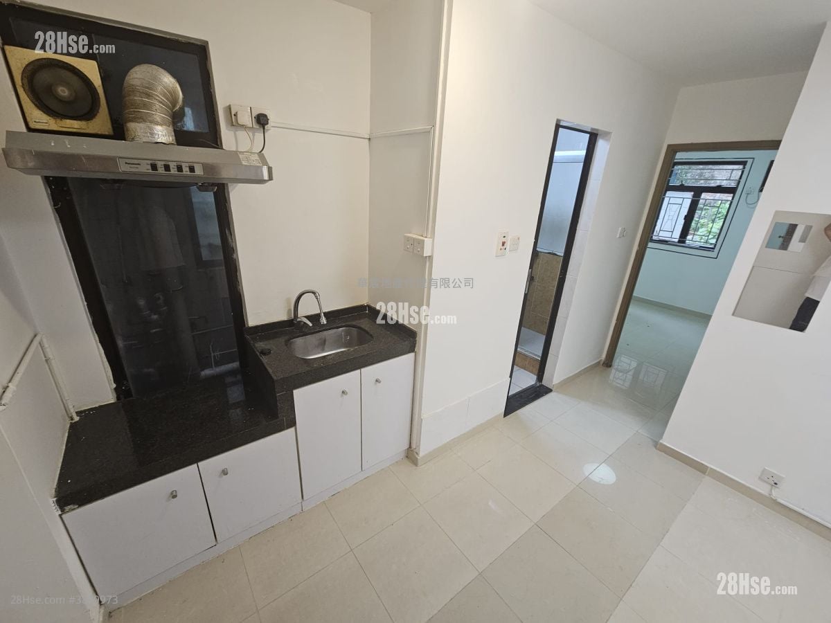 Village Rental 2 Bedrooms , 1 Bathroom 320 ft²