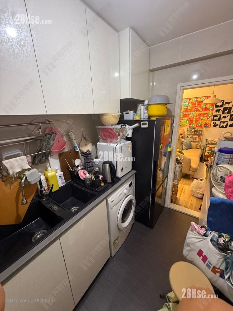 Riviera Gardens Rental 2 Bedrooms , 1 Bathroom 419 ft²