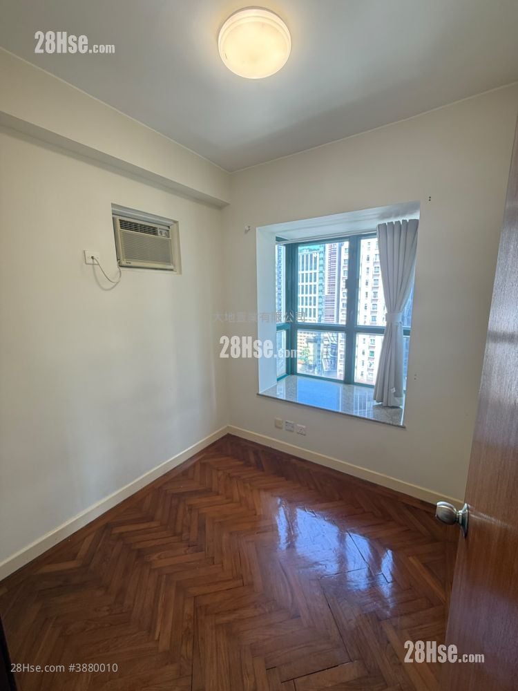 The Grandeur Rental 2 Bedrooms , 1 Bathroom 391 ft²
