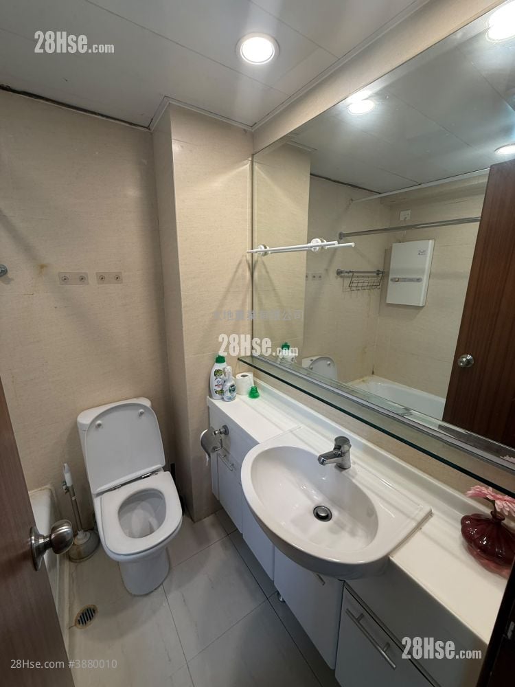 The Grandeur Rental 2 Bedrooms , 1 Bathroom 391 ft²