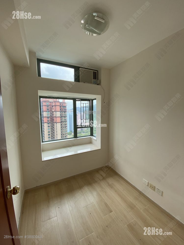 Residence Oasis Sell 2 Bedrooms , 1 Bathroom 490 ft²