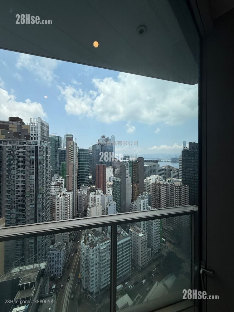 The Avenue Rental 1 Bedroom 455 ft²