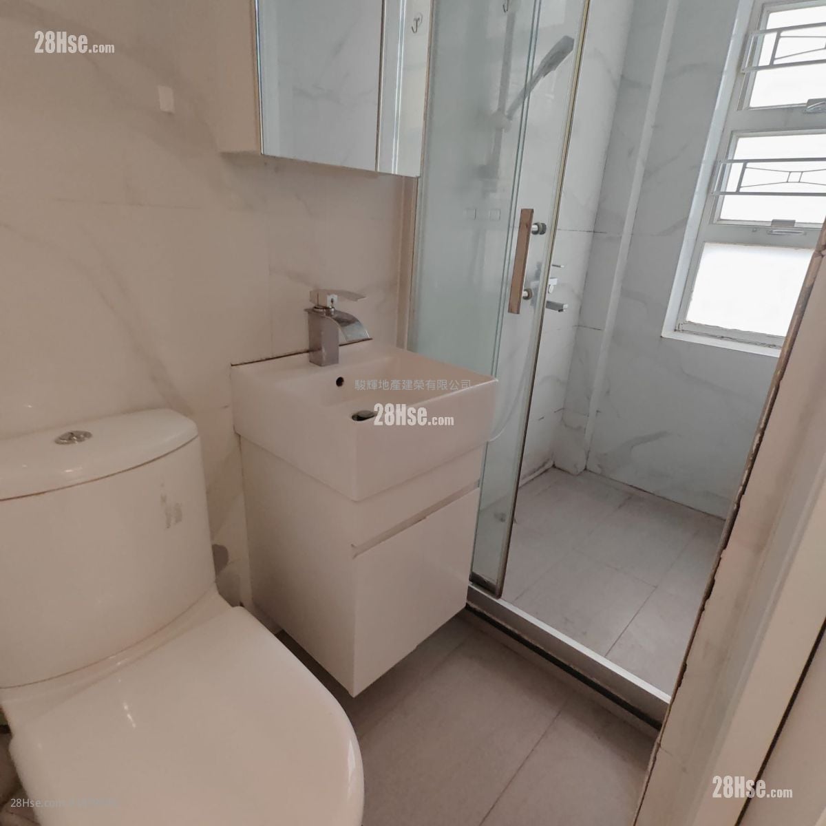 Ocean View Court Rental 1 Bedroom , 1 Bathroom 190 ft²