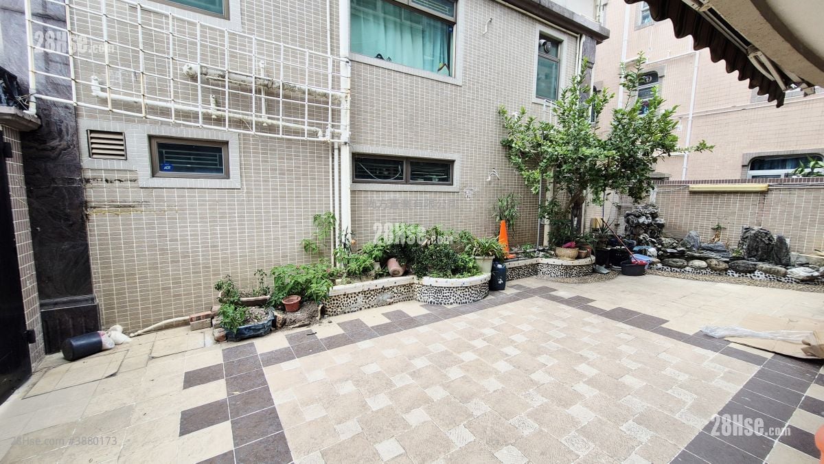 Village Rental 2 Bedrooms , 1 Bathroom 700 ft²
