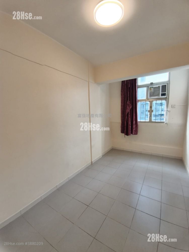 Hennessy Apartments Sell 2 Bedrooms , 1 Bathroom 568 ft²