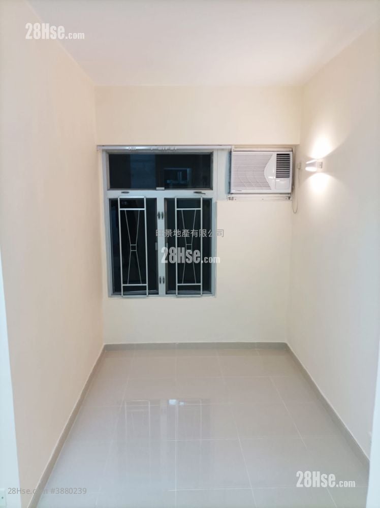 True Corse Tower Rental Studio 197 ft²