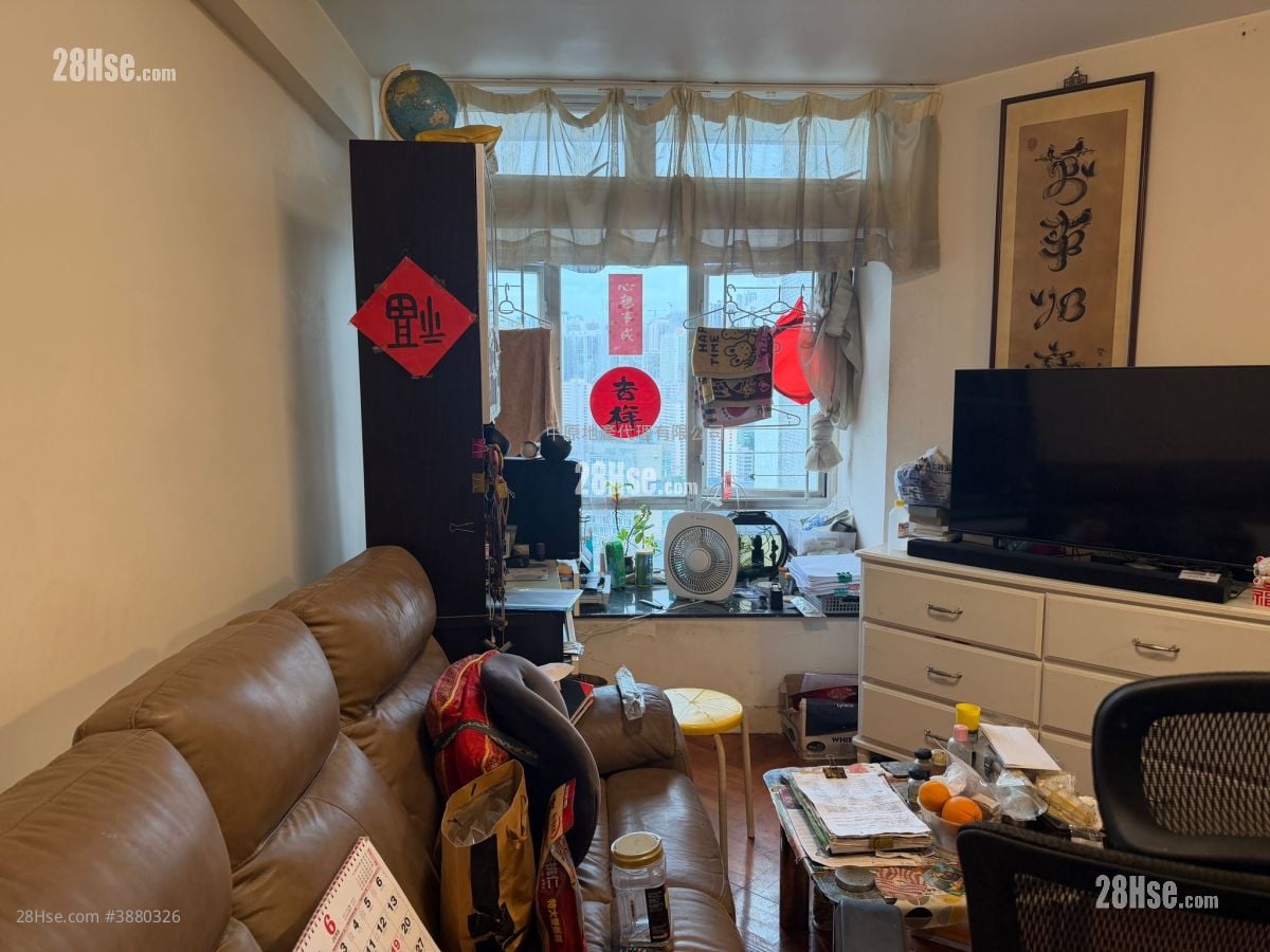 丽港城 售盘 2 房 517 平方尺