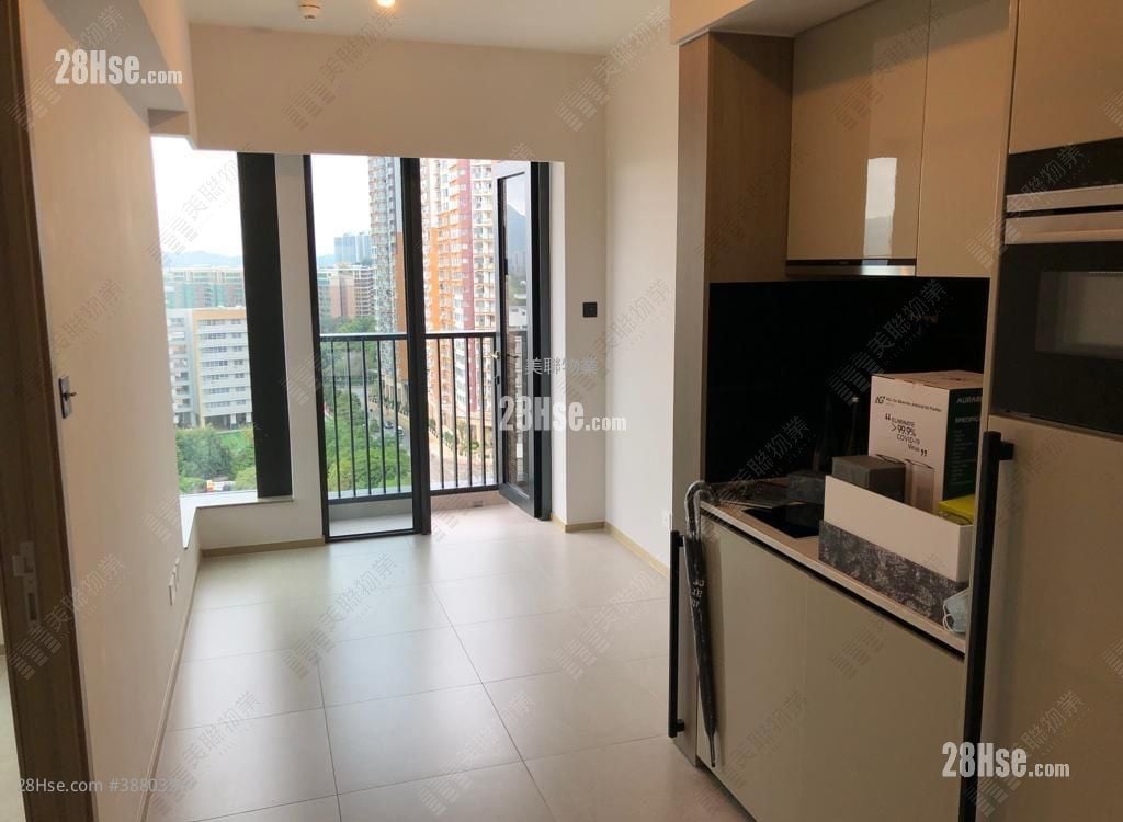 Yoho Midtown Sell 3 Bedrooms , 3 Bathrooms 917 ft²