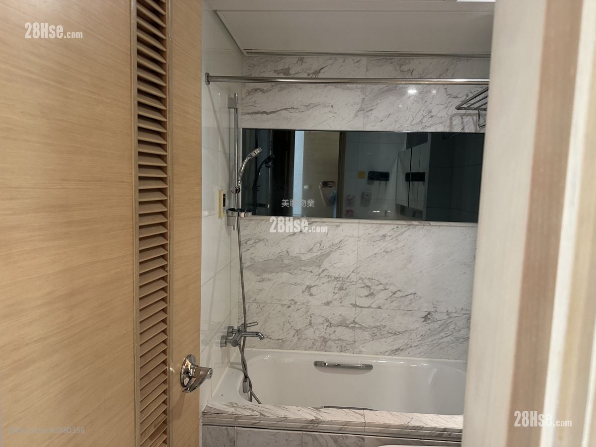 Yoho Midtown Sell 3 Bedrooms , 3 Bathrooms 917 ft²