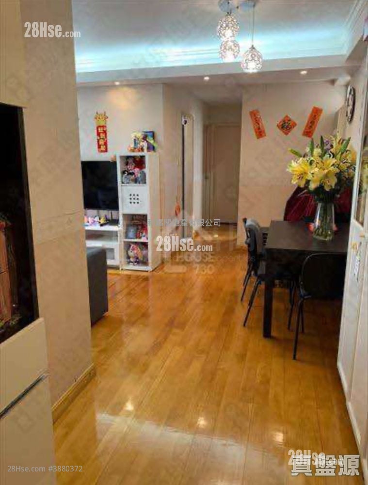 Bauhinia Garden Sell 2 Bedrooms 484 ft²