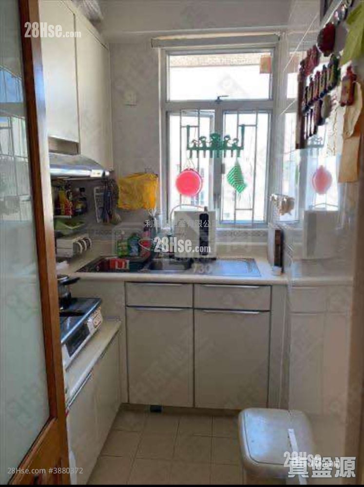 Bauhinia Garden Sell 2 Bedrooms 484 ft²